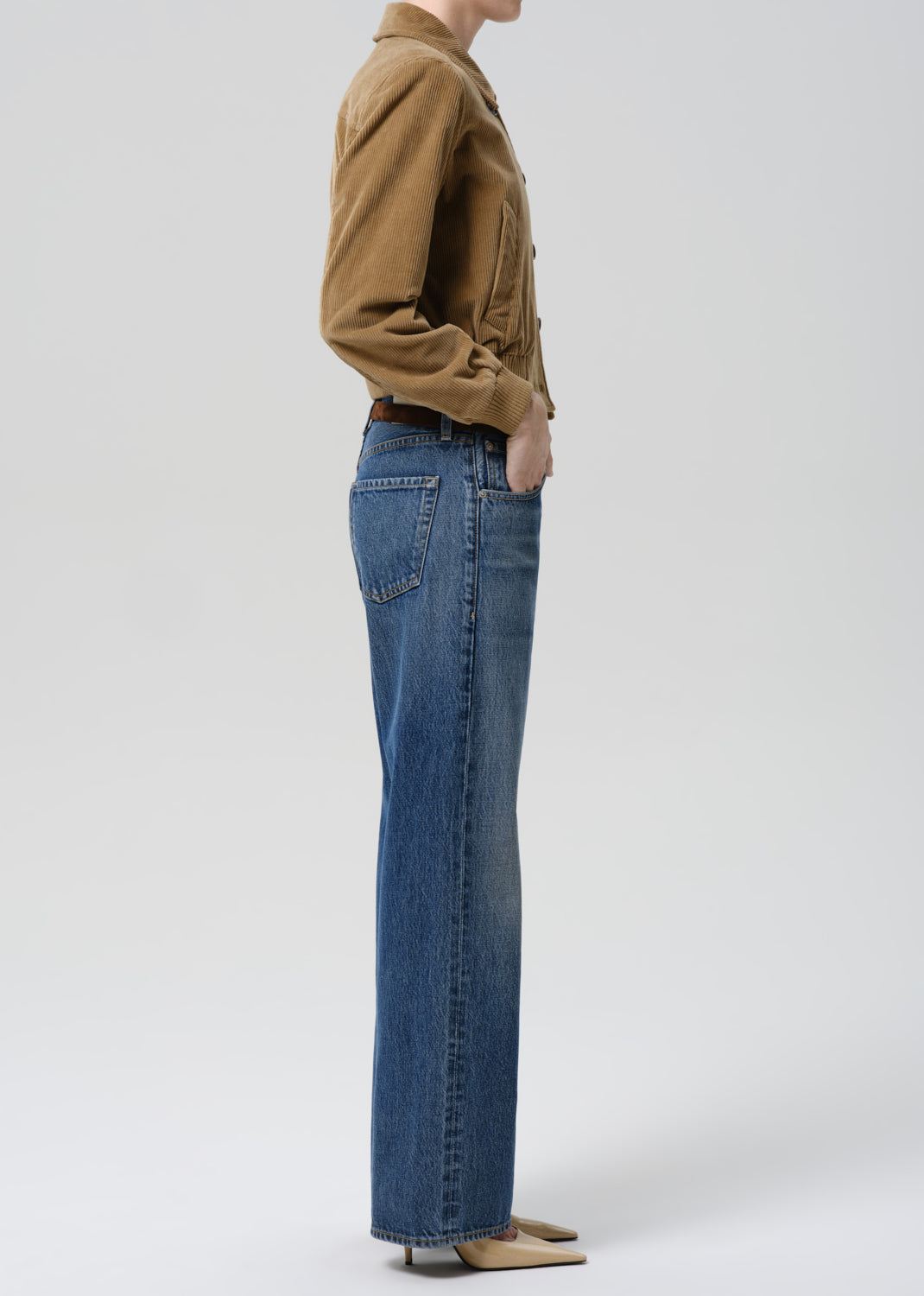 Citizens of Humanity Lindz Easy Straight in Twilight, side profile showing straight leg