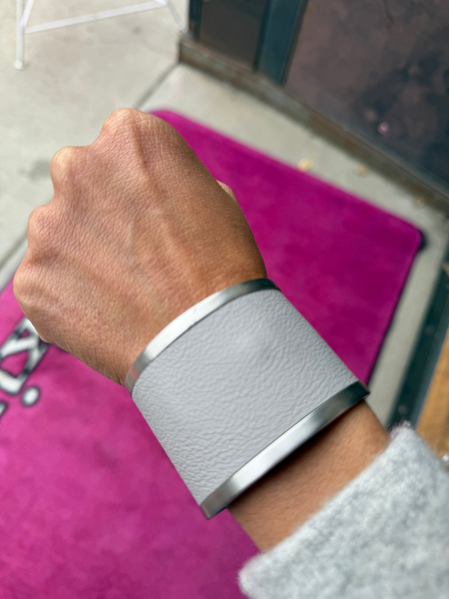 Hyde Forty-Seven Large Leather Band