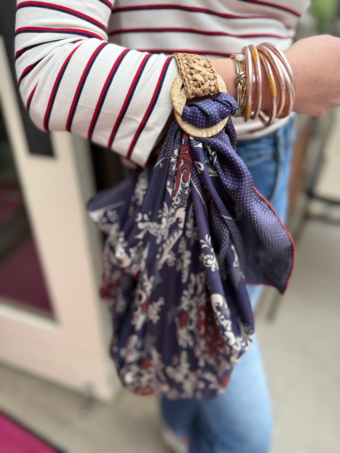 AHWR Raffia Scarf Handle