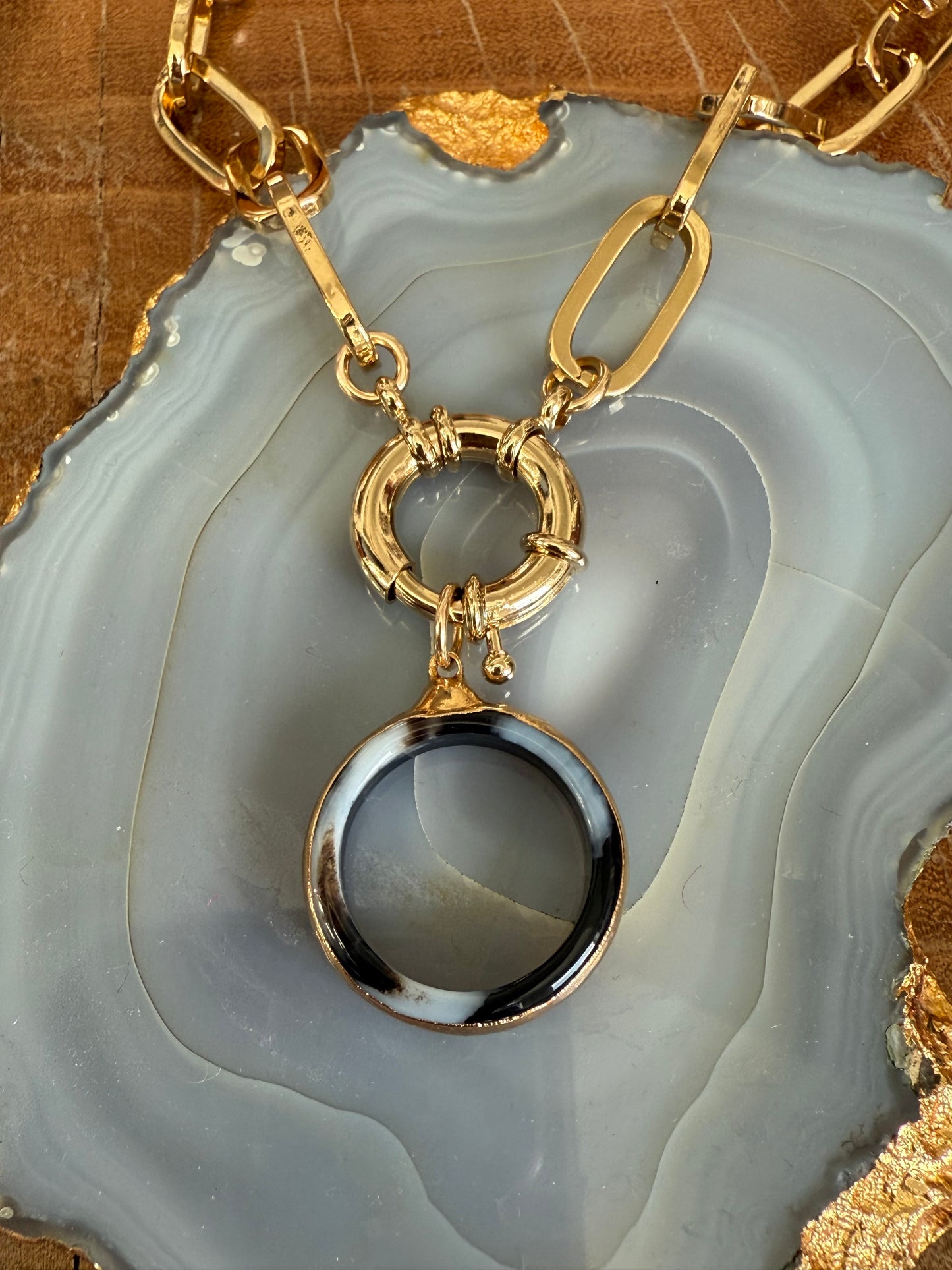 Cristina V Black O Chain