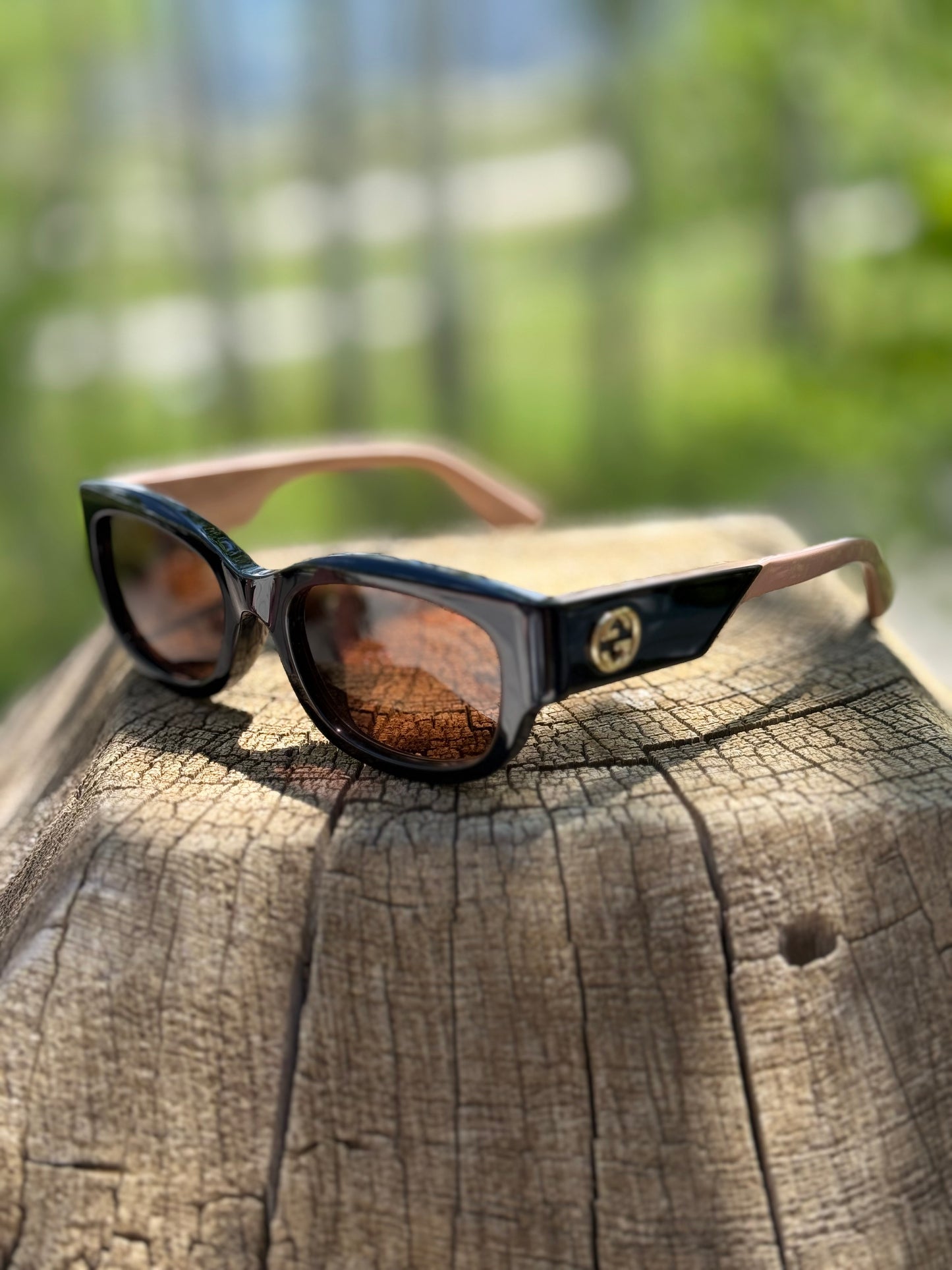 GG Black w/Mauve Arm Sunglasses