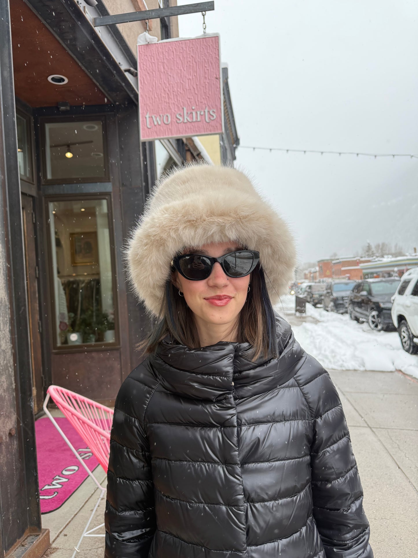 GG Pearl Cat Eye Sunglasses