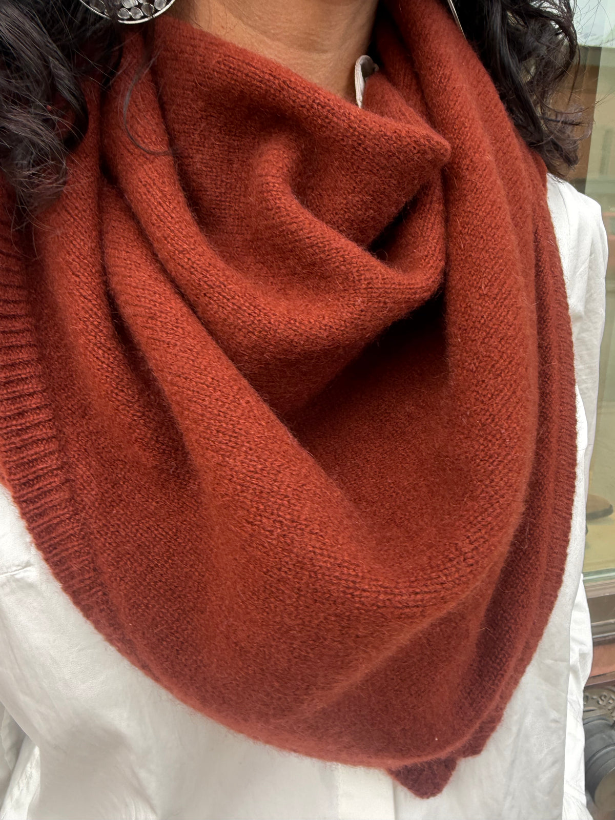 W&W Triangle Scarf