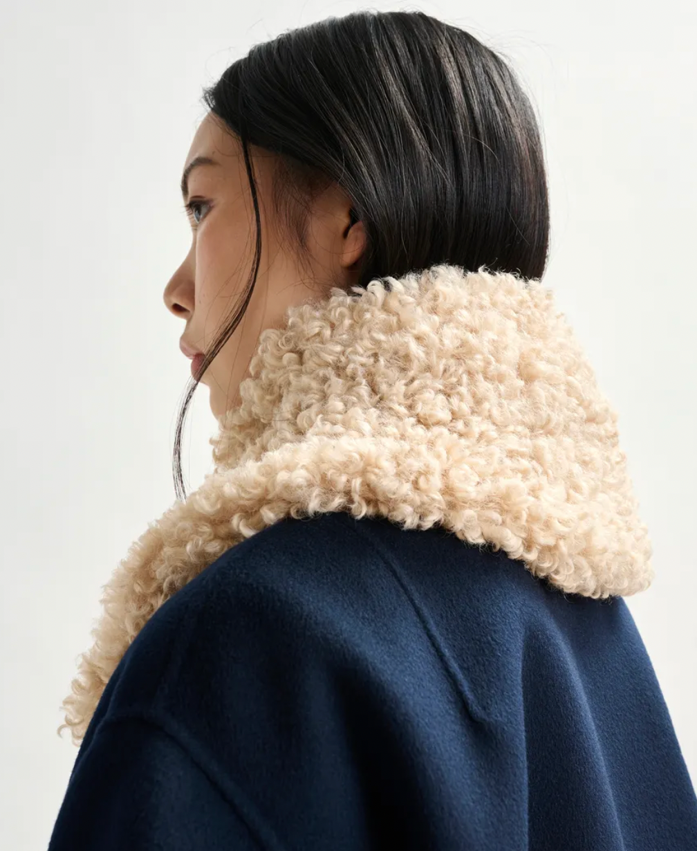 Essentiel Fuzzy Collar