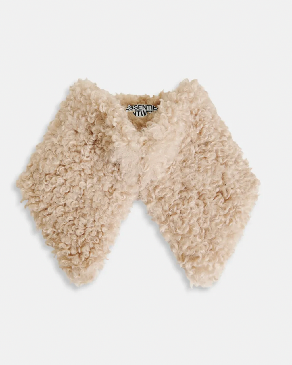 Essentiel Fuzzy Collar