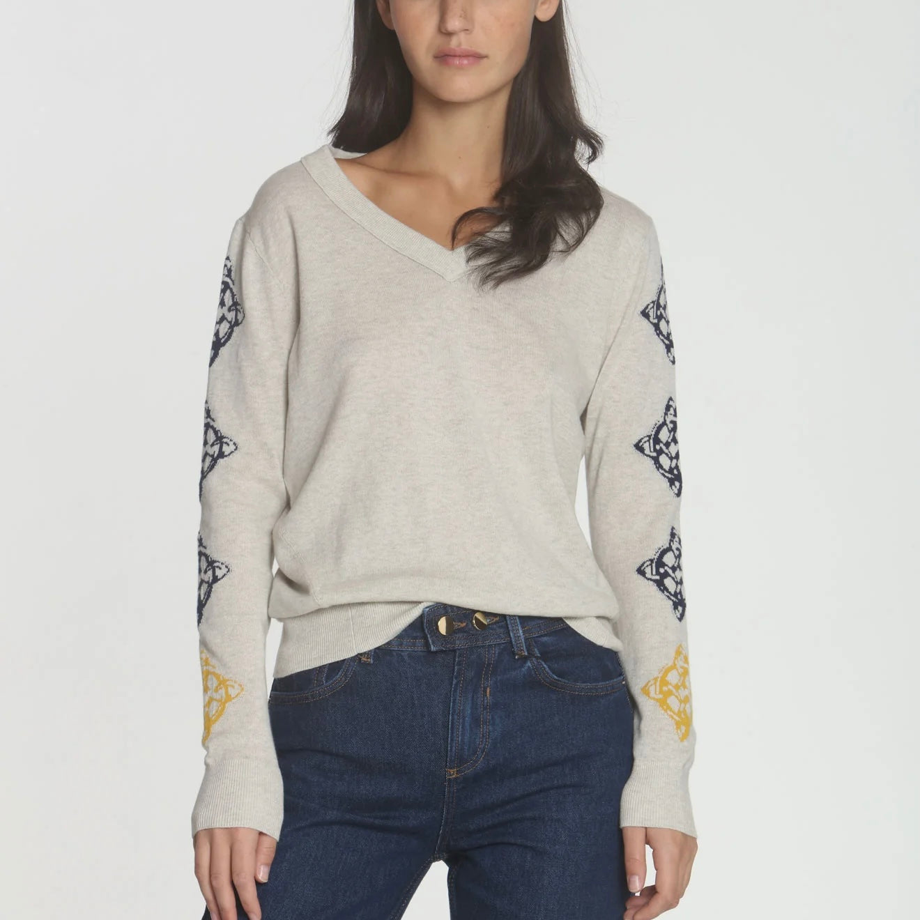 Label + Thread Moroccan Vee