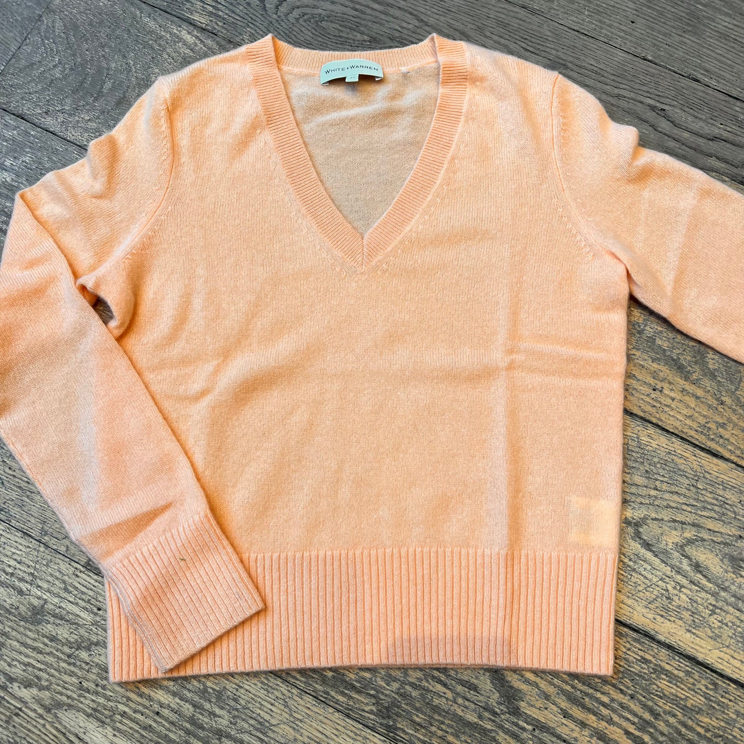 W+W Shrunken Vneck