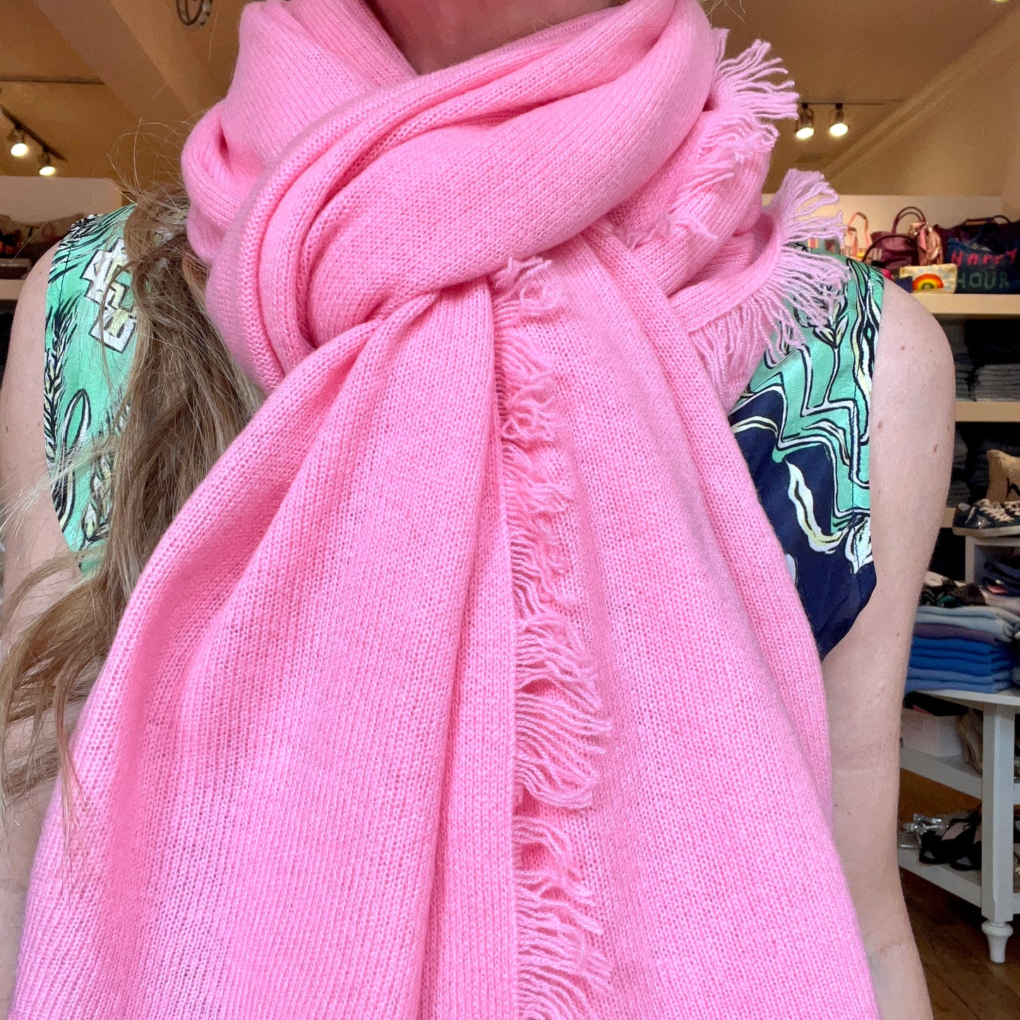 Van Kukil Isa Scarf