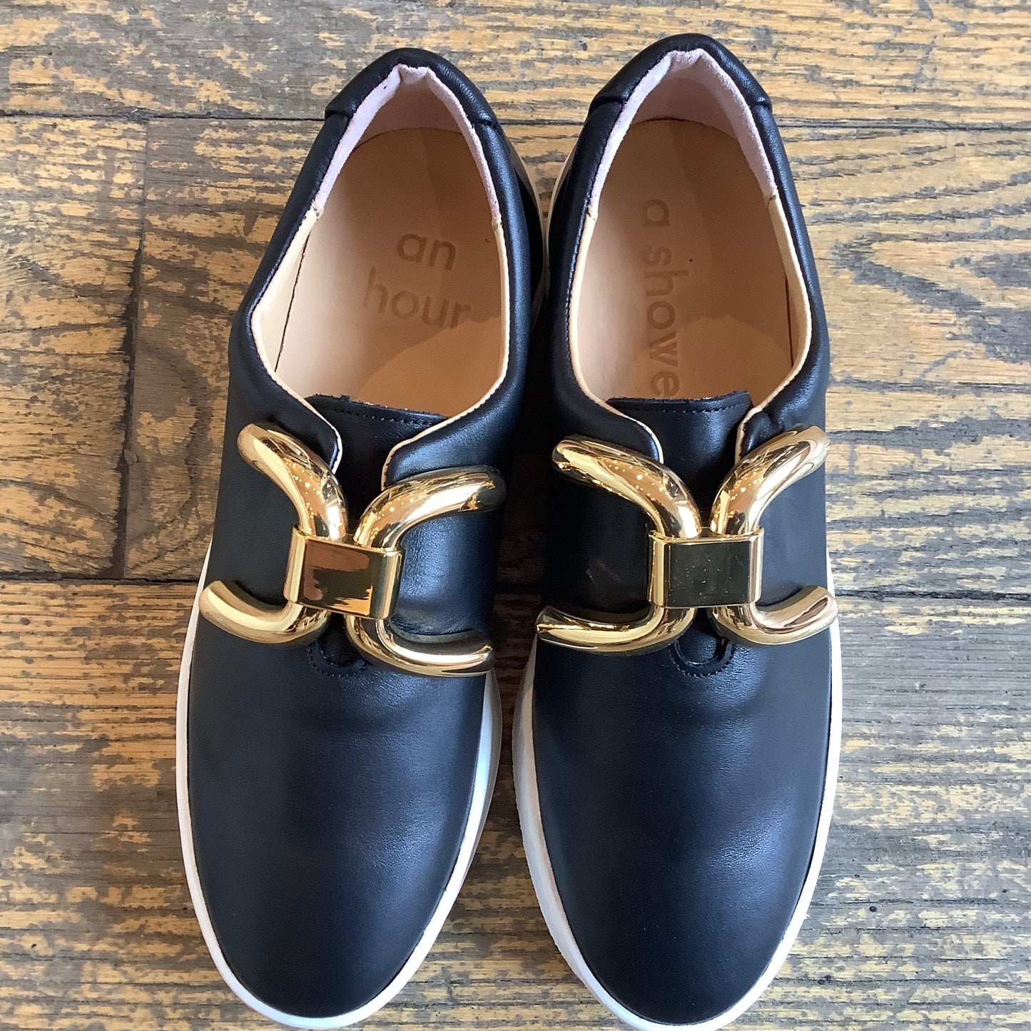 AHAAS SlipOn Knot Sneaker