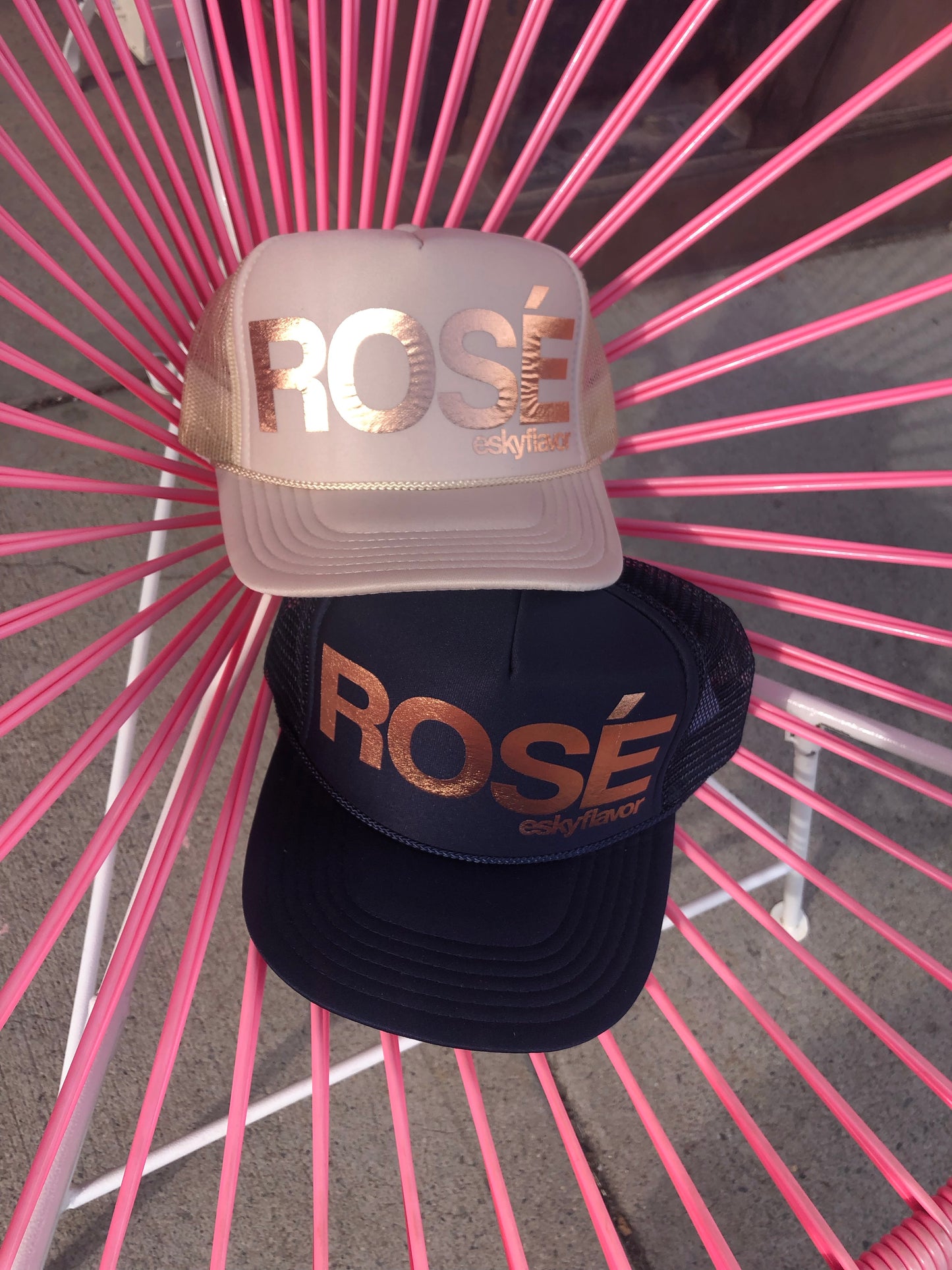 Eskyflavor ROSÉ Trucker Hat