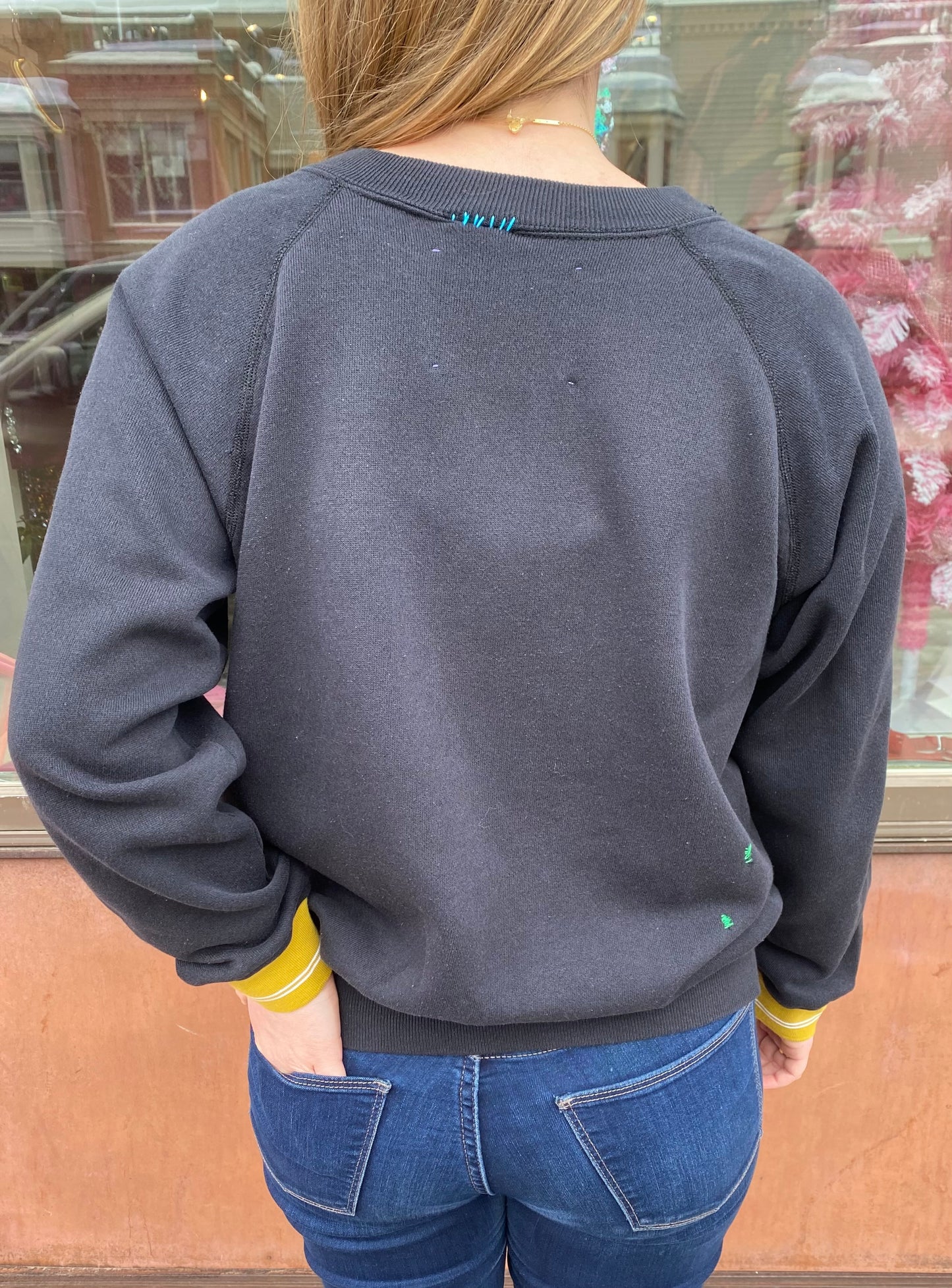 AQC Smiley Pullover