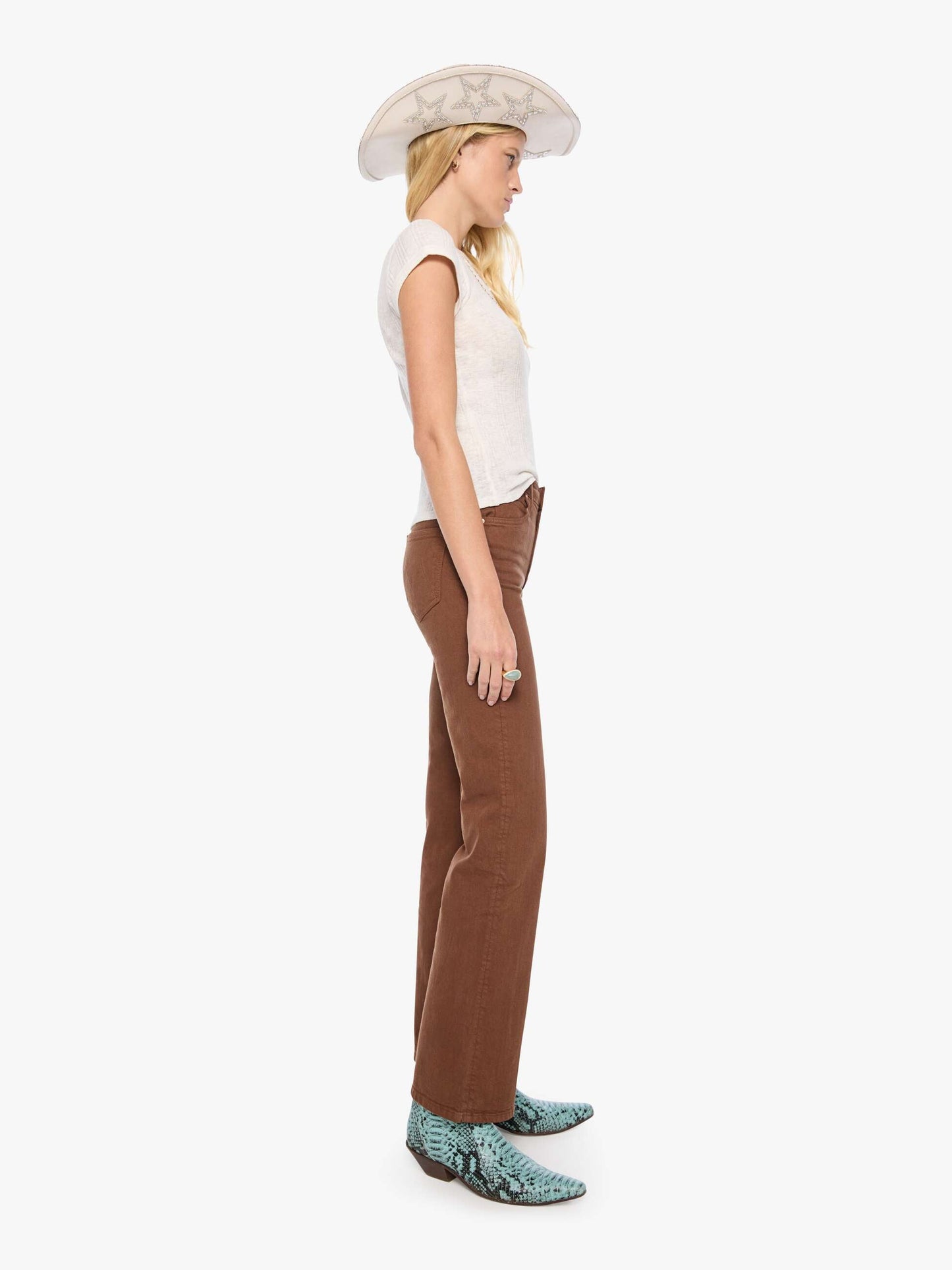 Mother Kick It in Bison, side view