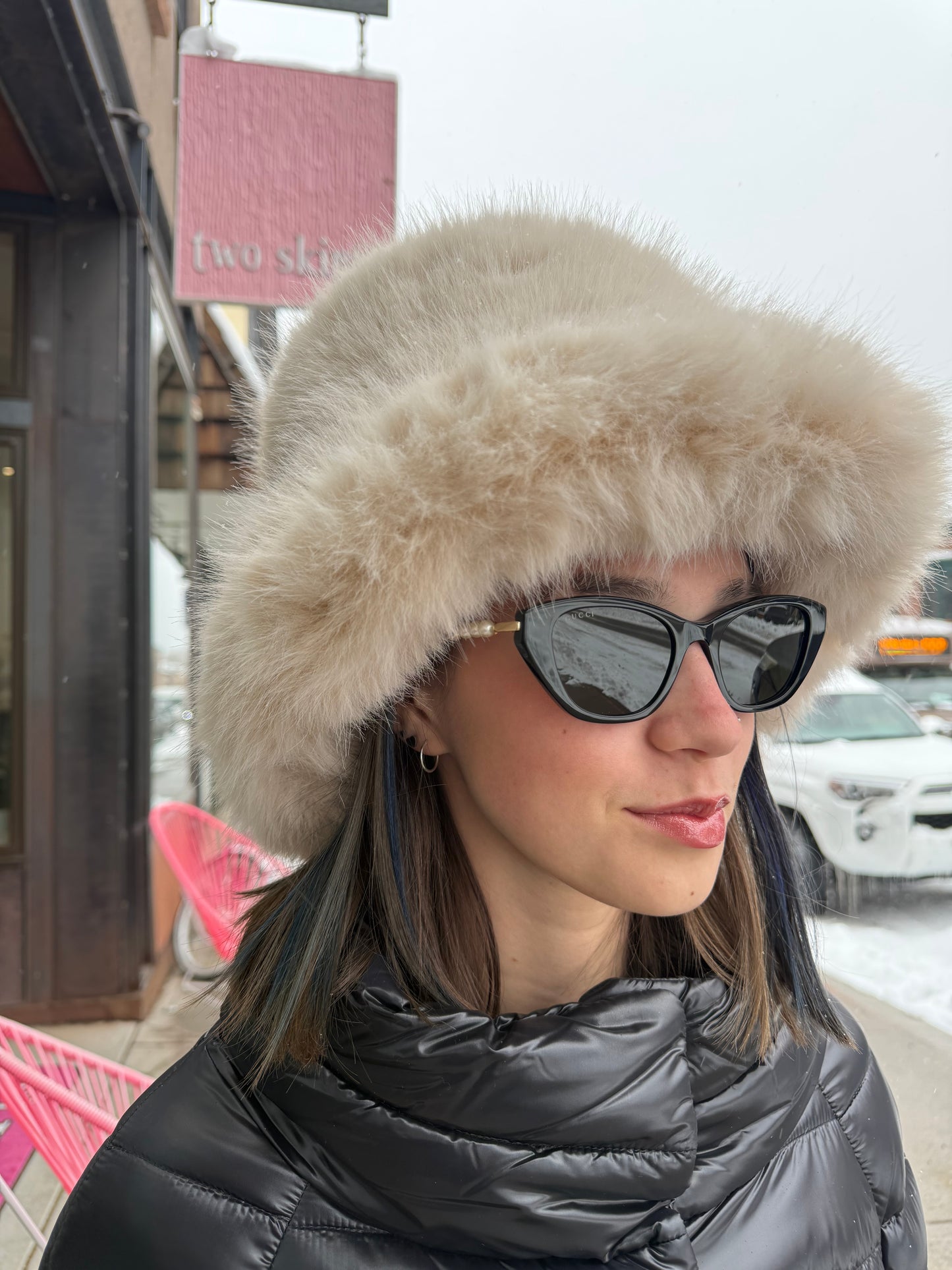 GG Pearl Cat Eye Sunglasses