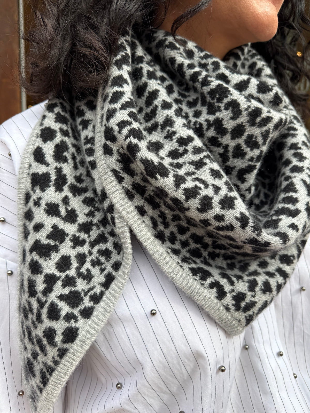 W&W Leo Neckerchief