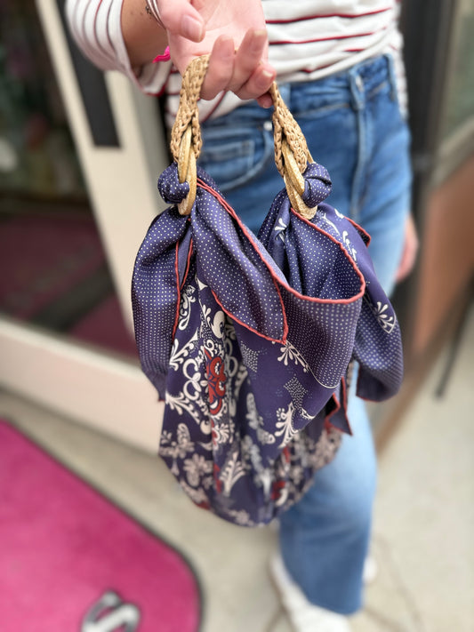 AHWR Raffia Scarf Handle