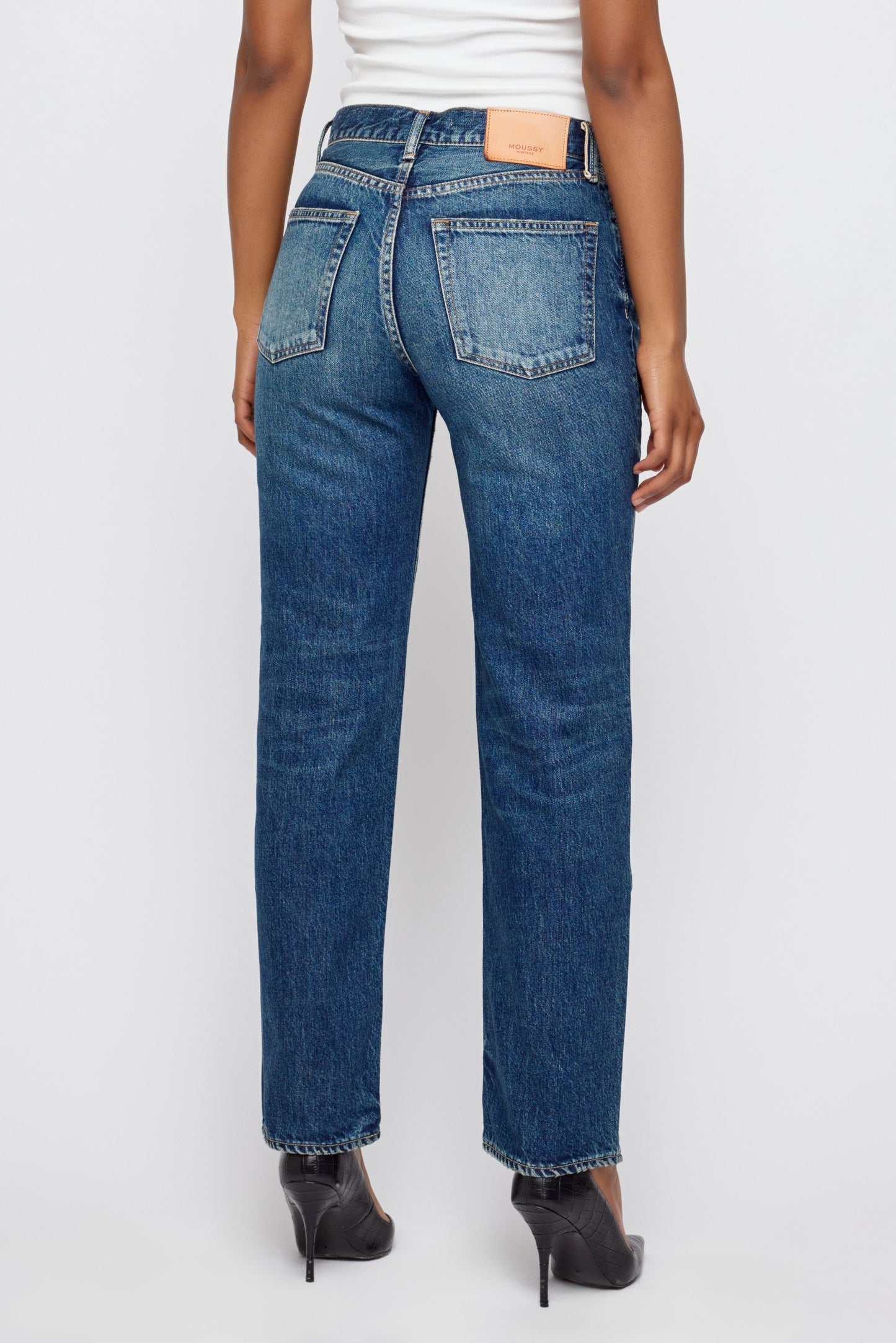 Moussy Leyden Straight jean in Dark Blue, back view