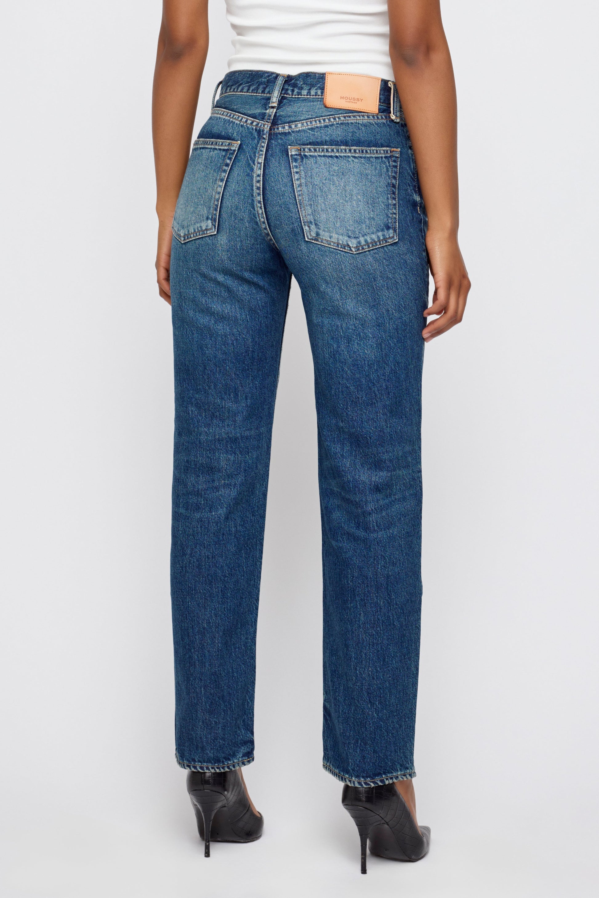 Moussy Leyden Straight jean in Dark Blue, back view