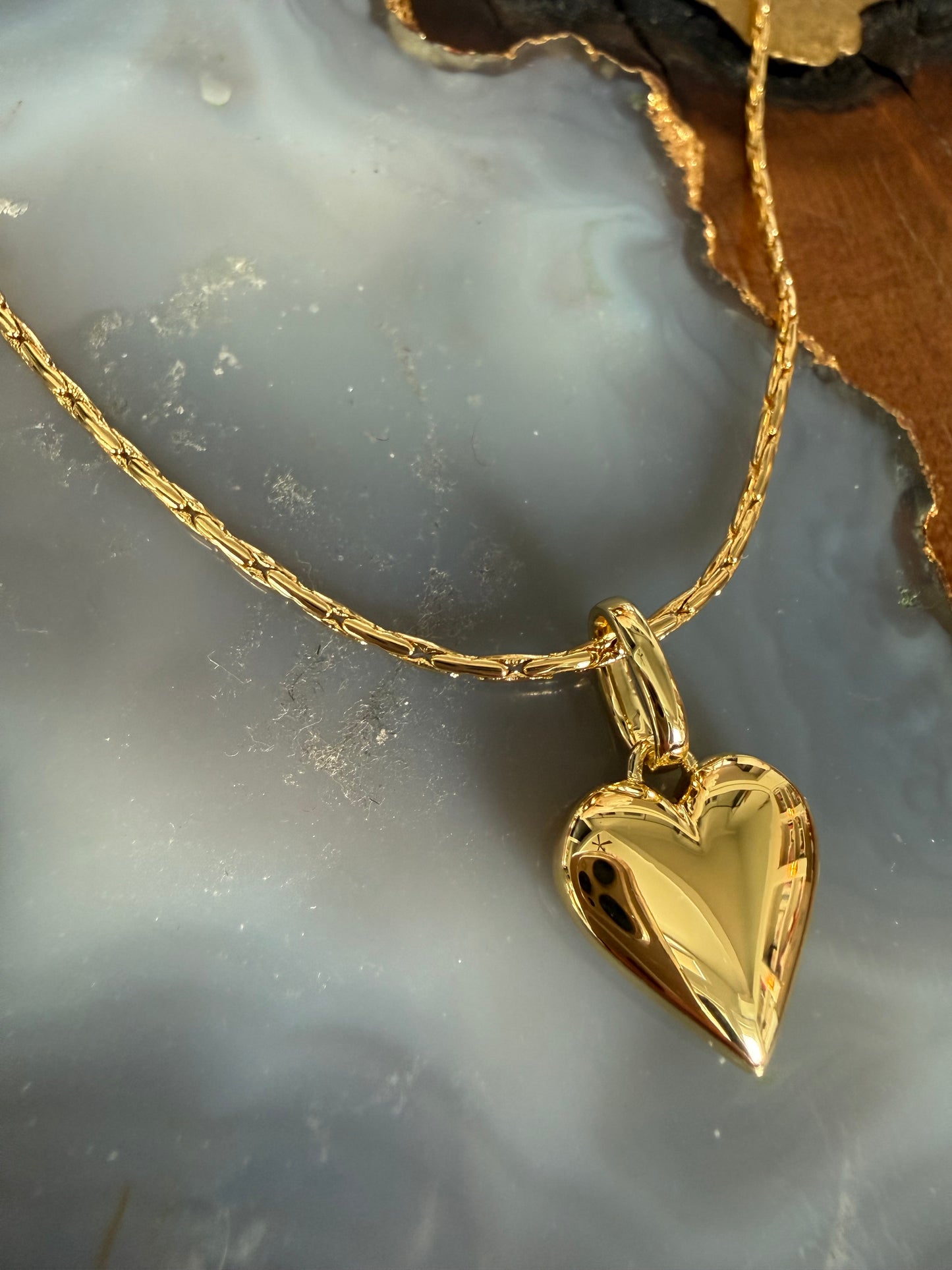 Lauren Amble Heart Choker