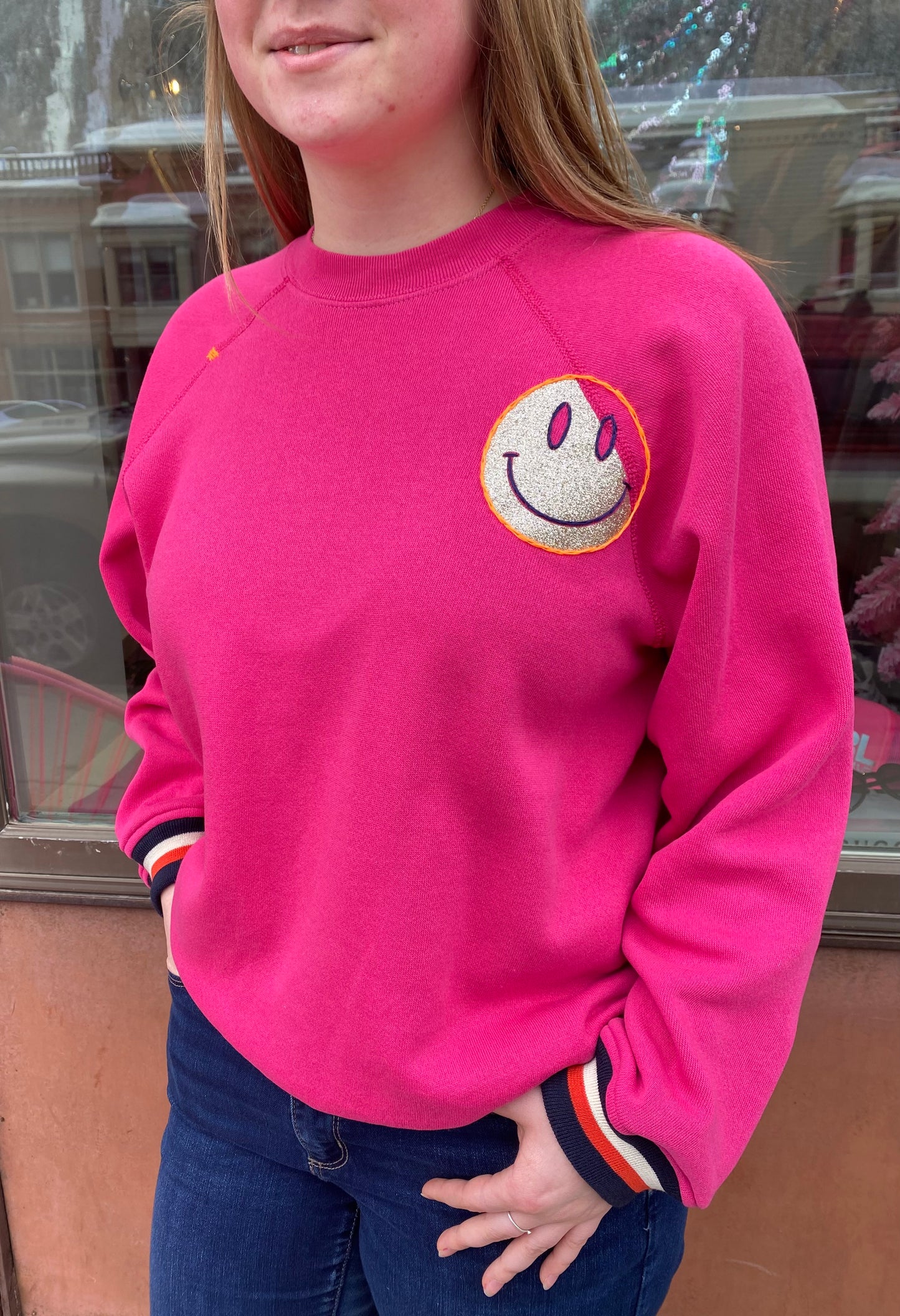 AQC Smiley Pullover