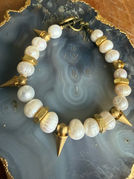 Rachel Nathan On Point Pearl
