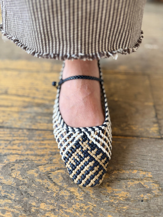 VB Ellie Flats