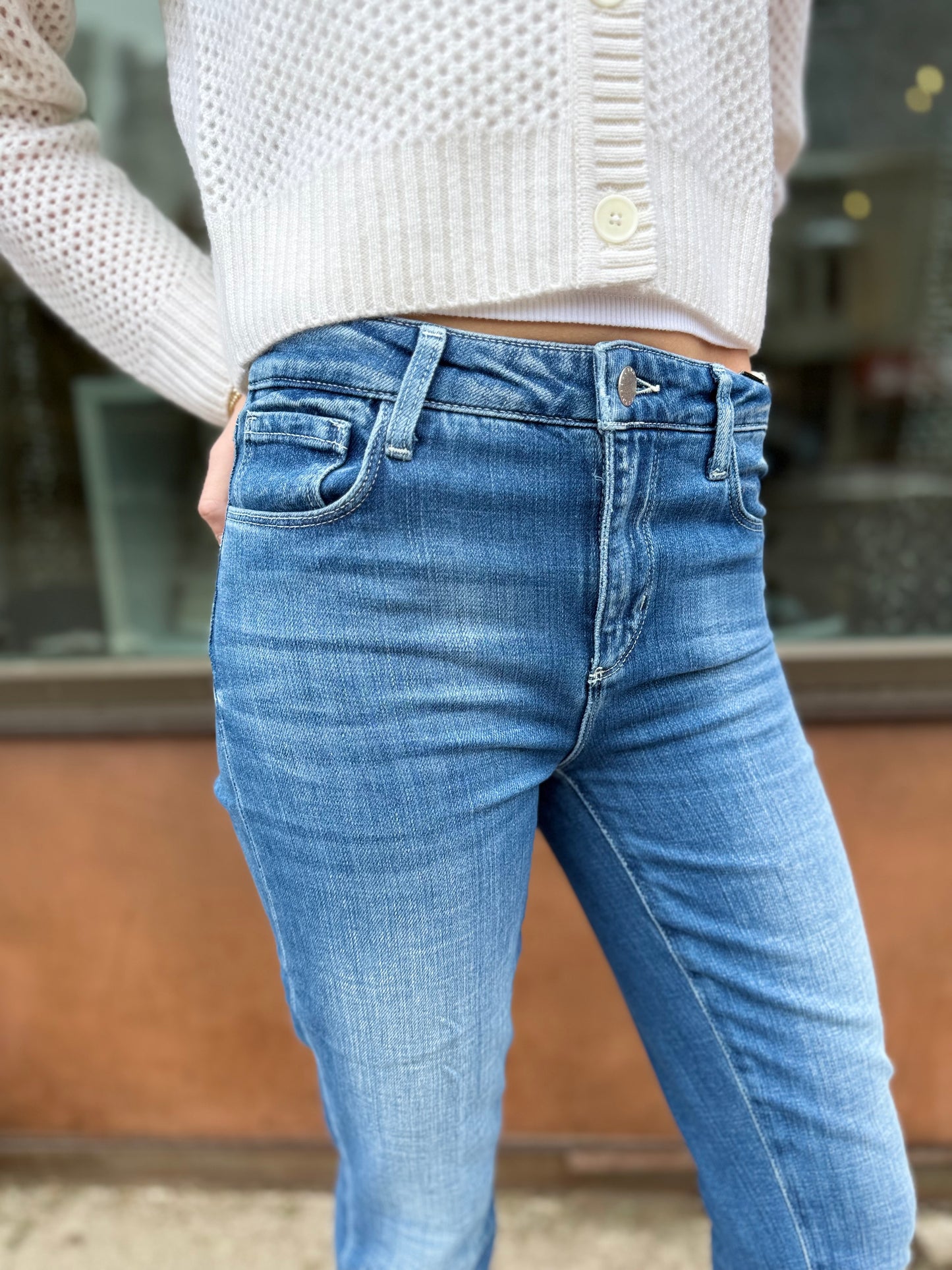 L'Agence Ruth HR Straight