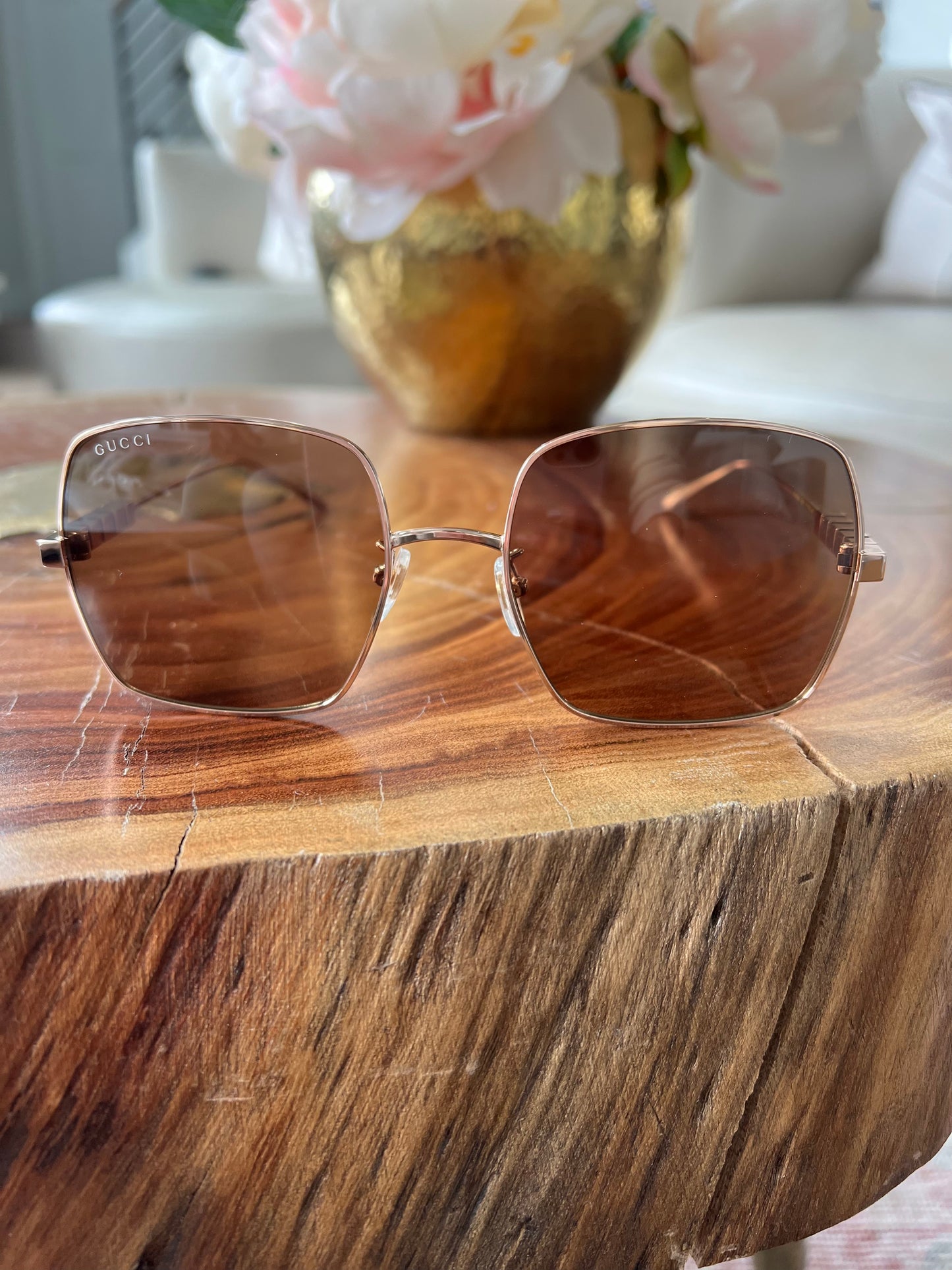 GUCCI Logo Temple Sunglasses