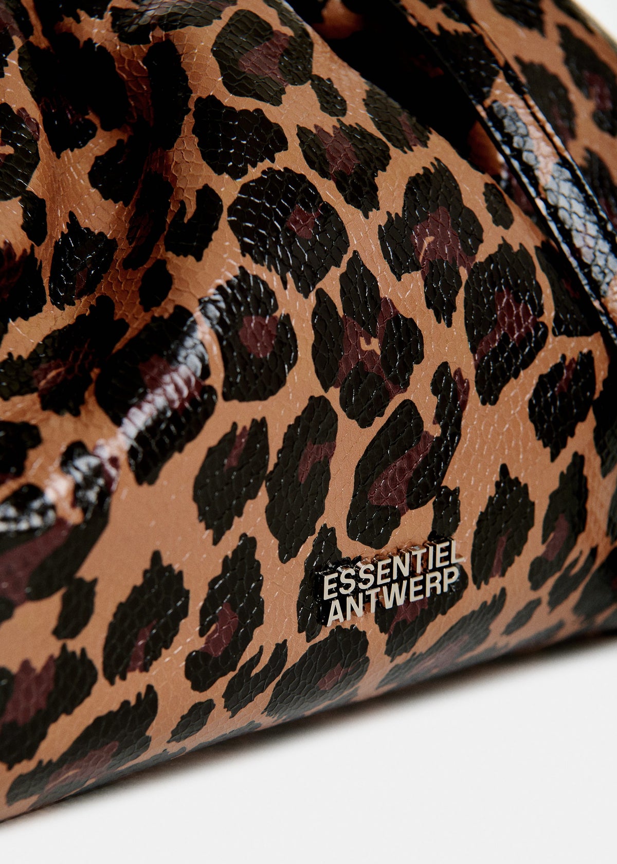 Essentiel Antwerp Kennie printed handbag in Camel, detail view