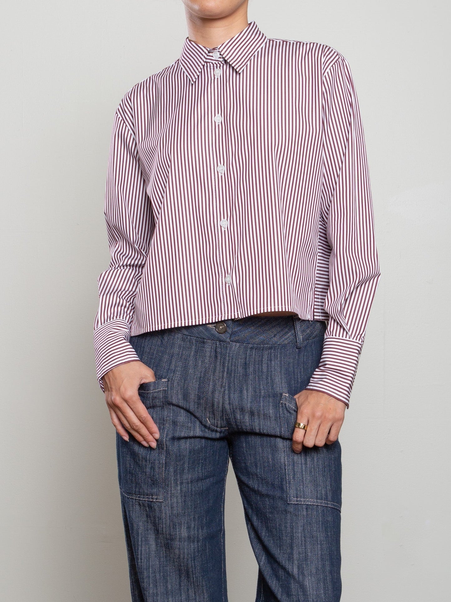 Pharaoh Enzo Shirt in Striped Poplin, Bordeaux, front view on model