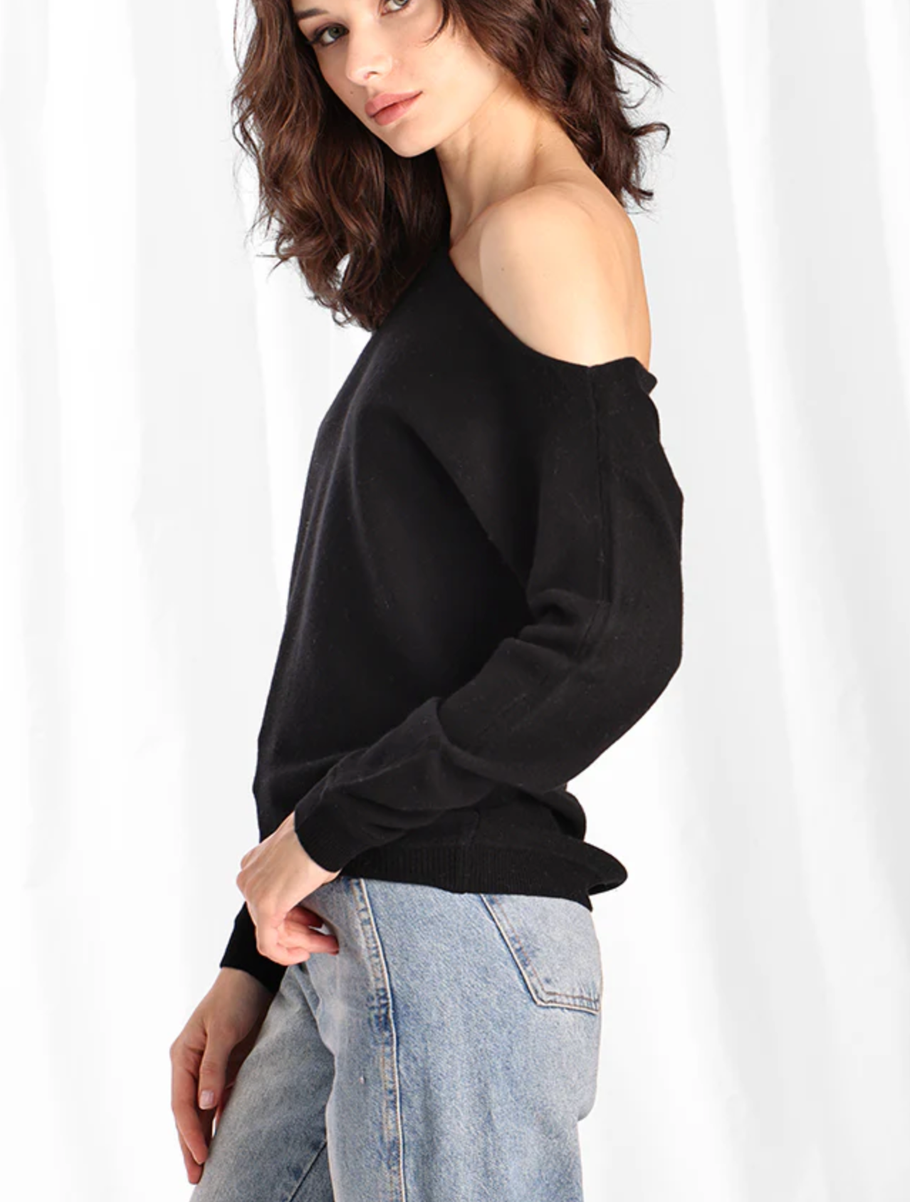 MR Cashmere Off the Shoulder Top