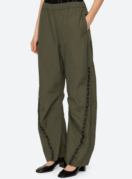 Sea Mille Embroidery Pants