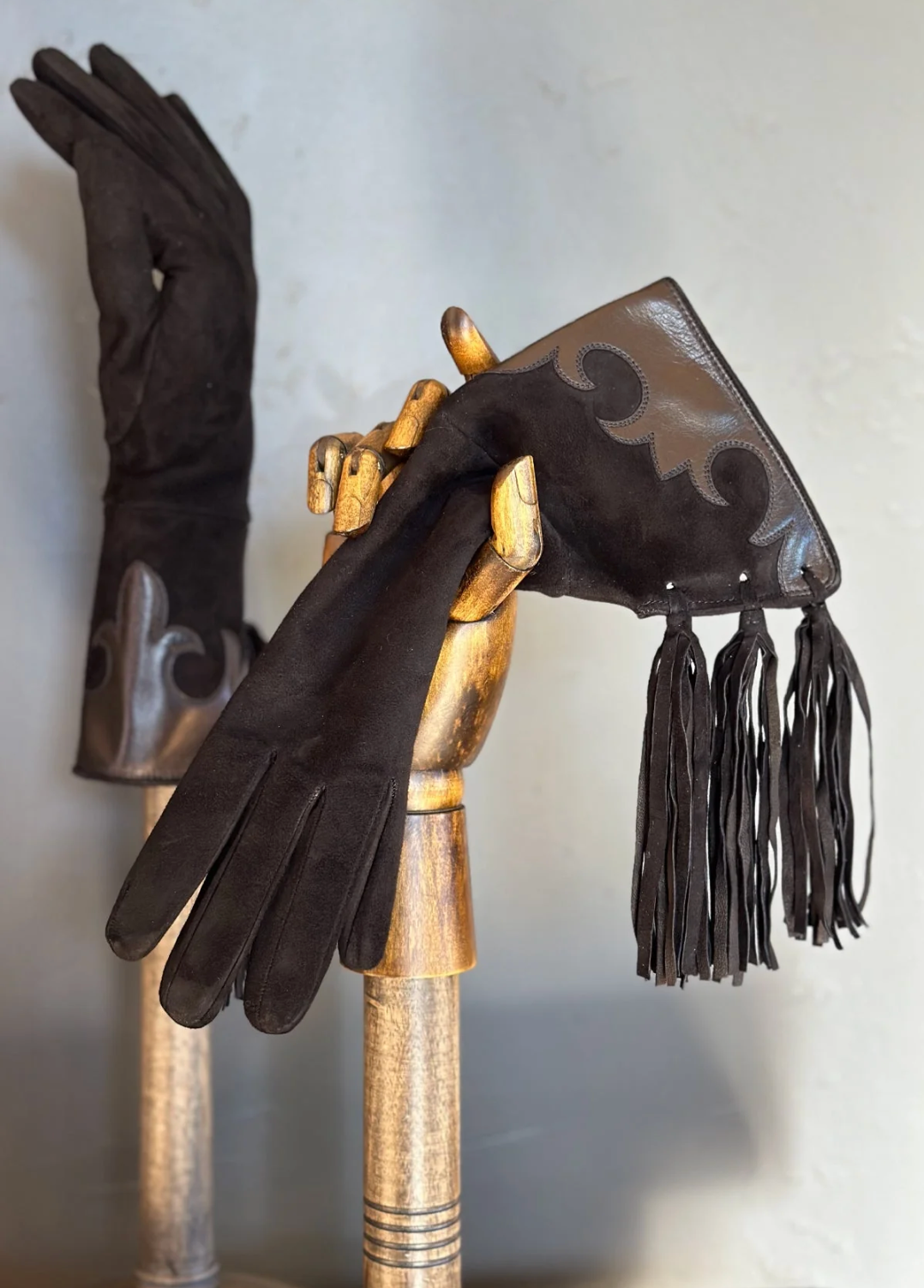 AHWR Gauntlet Tassel Gloves