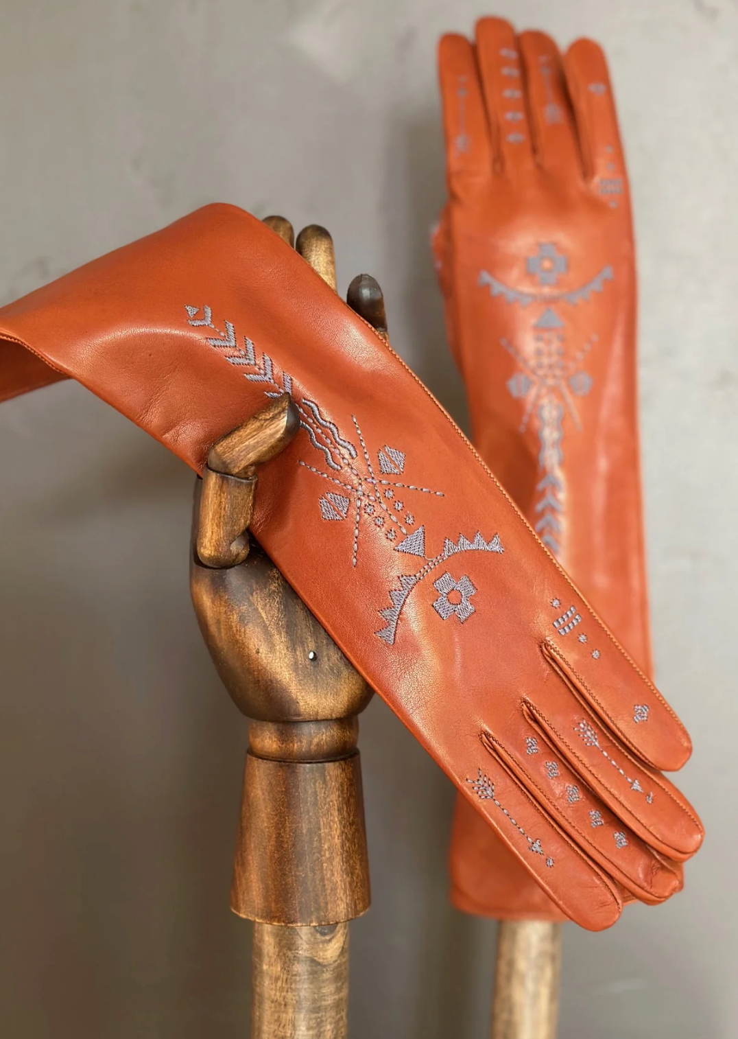 AHWR Petroglyph Gloves