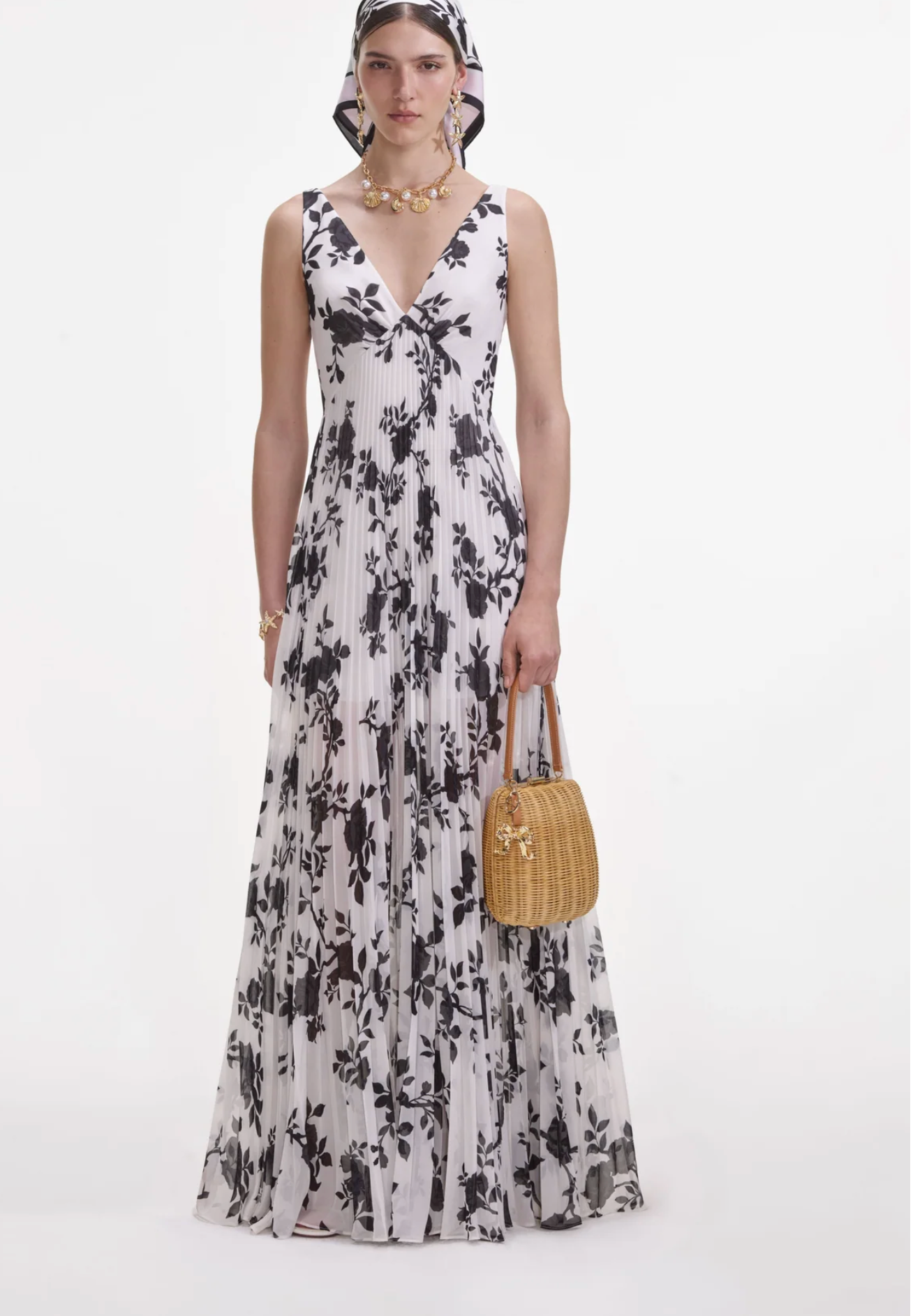 self portrait maxi dress Floral – Two Skirts simple dressing table price Fusing classic details with Edikted Contrast Layered Look Size:US20/UK24