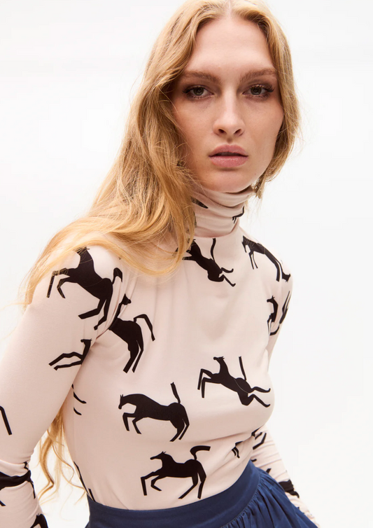 Carolina K Viento Top