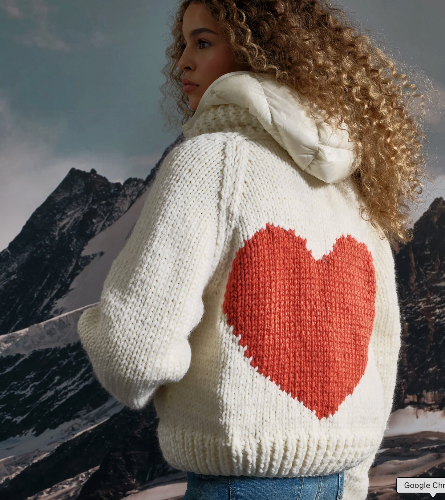 GOGO Short Heart Cardigan