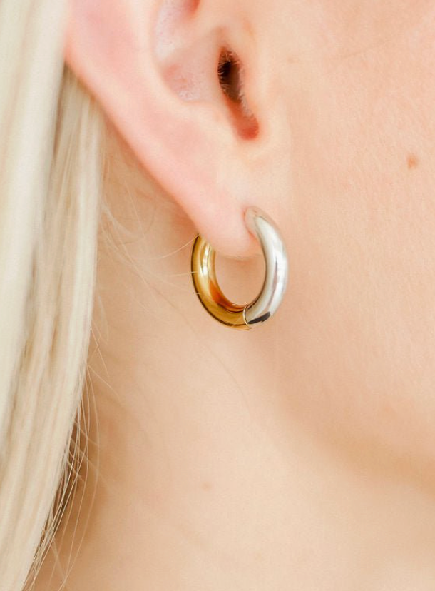 LinnyCo Huggie Earrings Scarlett 2 Tone Hoop 10mm