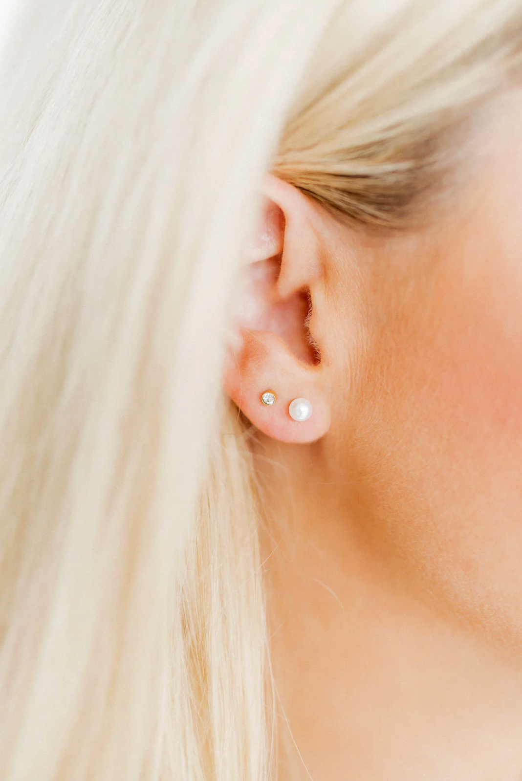 LinnyCo Screwback Stud Earrings- Payton Pearl 5mm