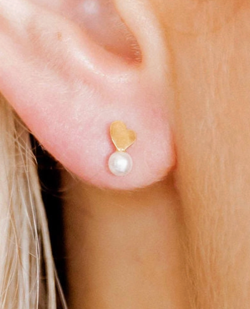 Linny Heidi Pearl Heart Earring
