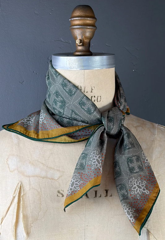 AHWR Pops Bandana