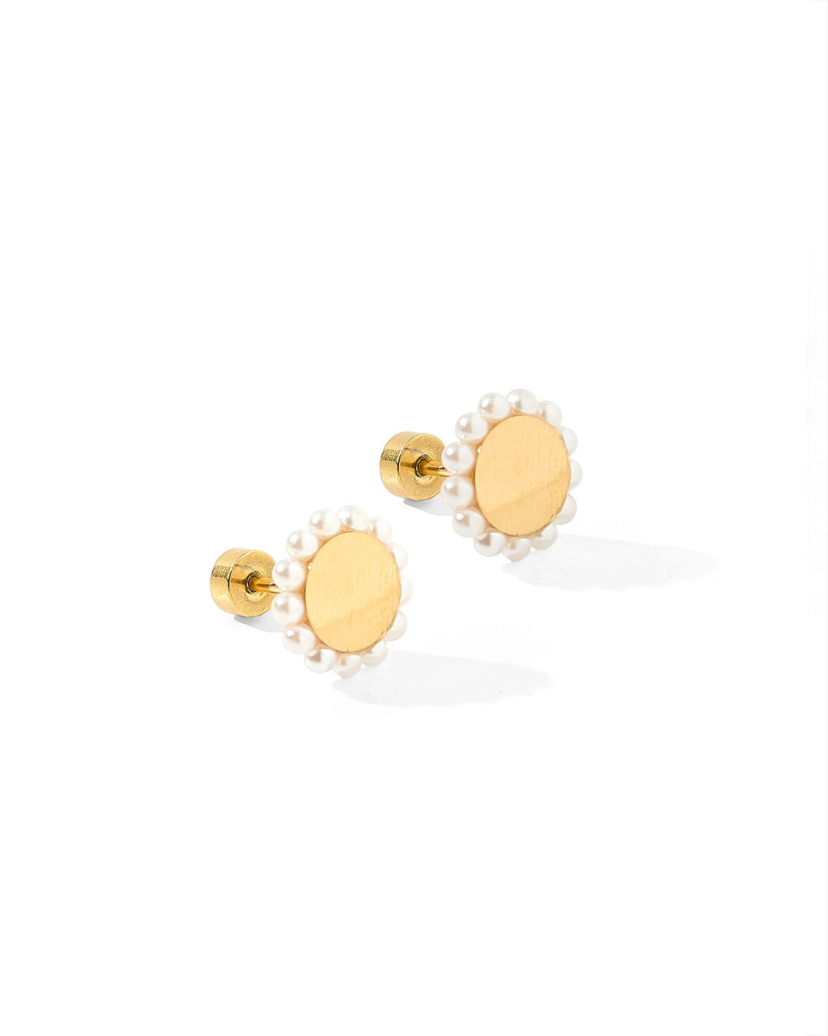 Linny Co Screwback Stud Earrings in Alice Pearl, gold circle rimmed with pearls, front view