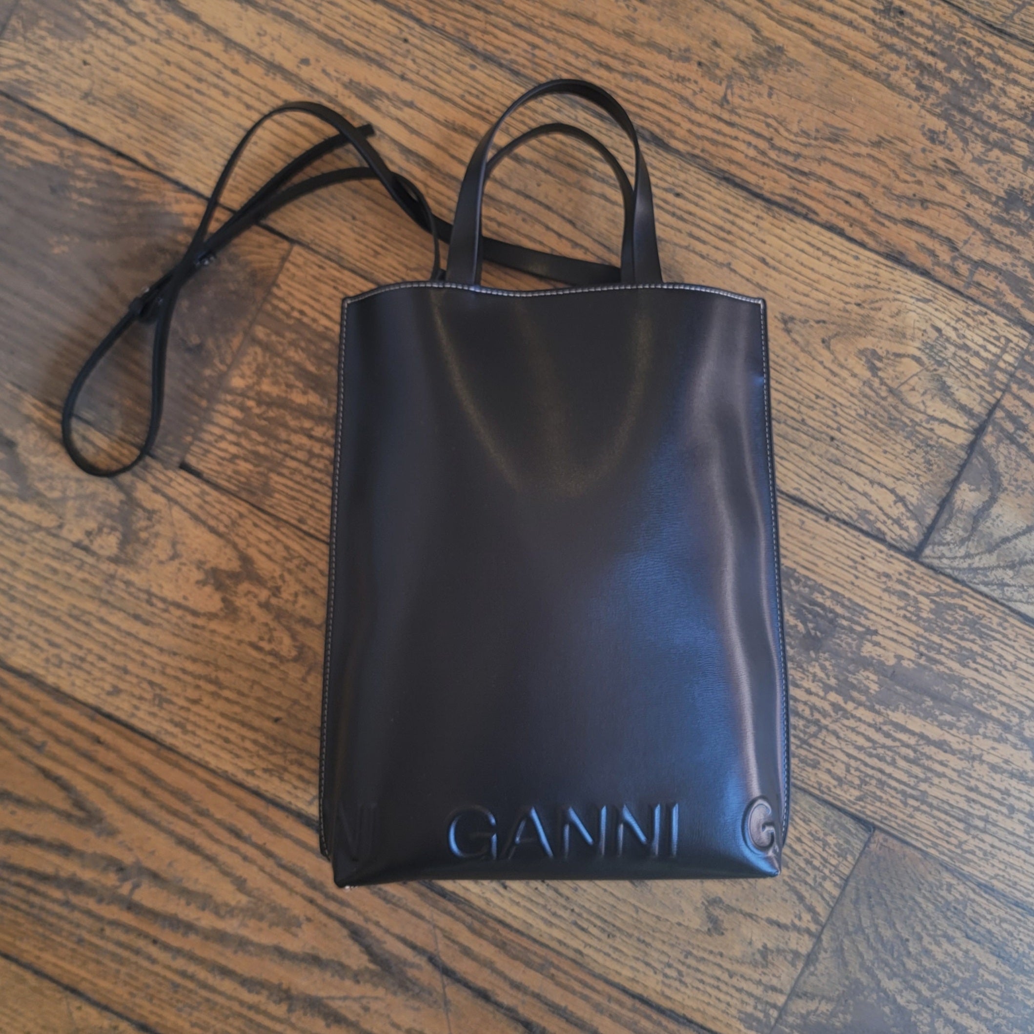 Ganni Banner Medium Tote – Two Skirts