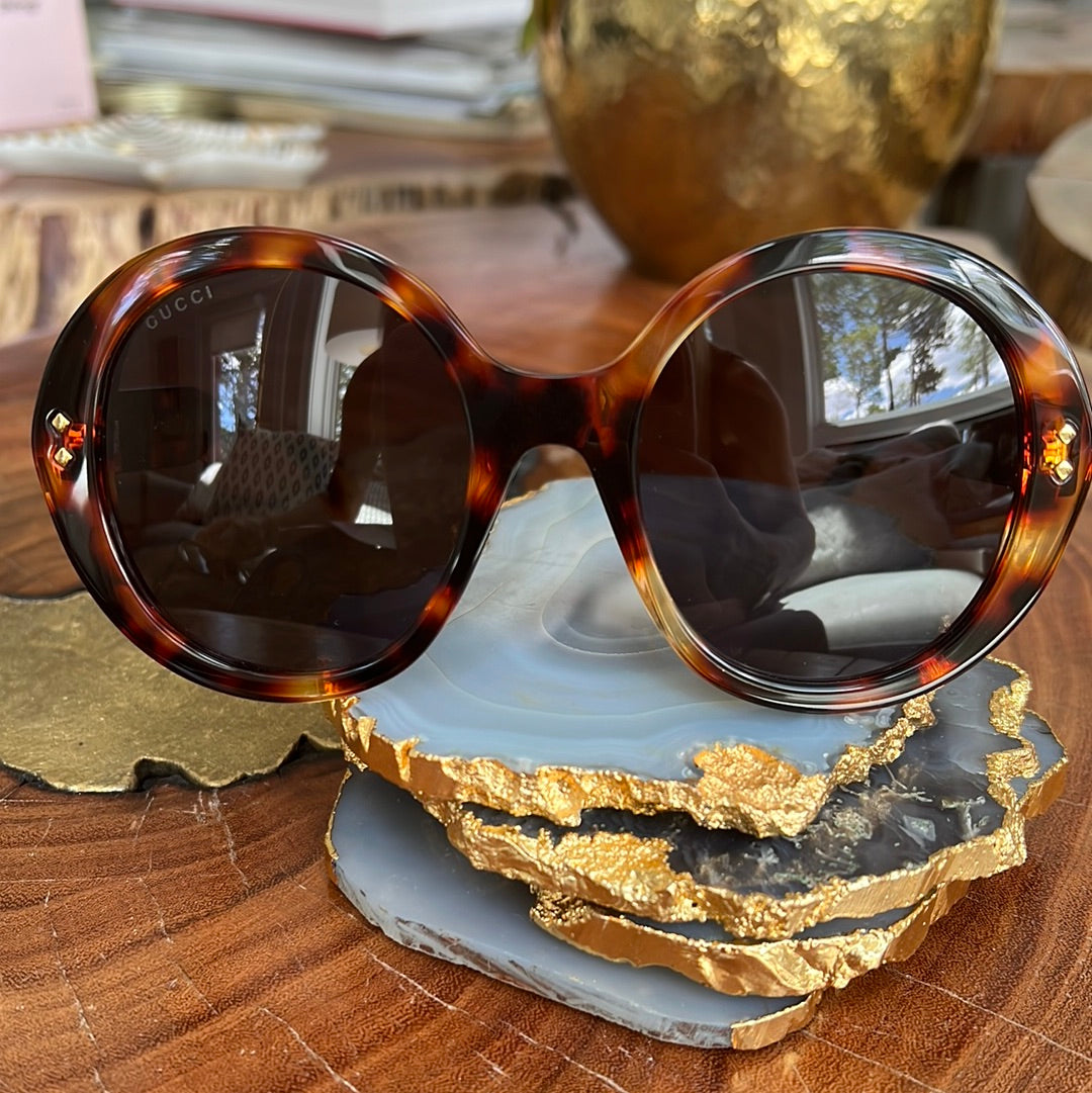 Gucci tortoiseshell discount round sunglasses