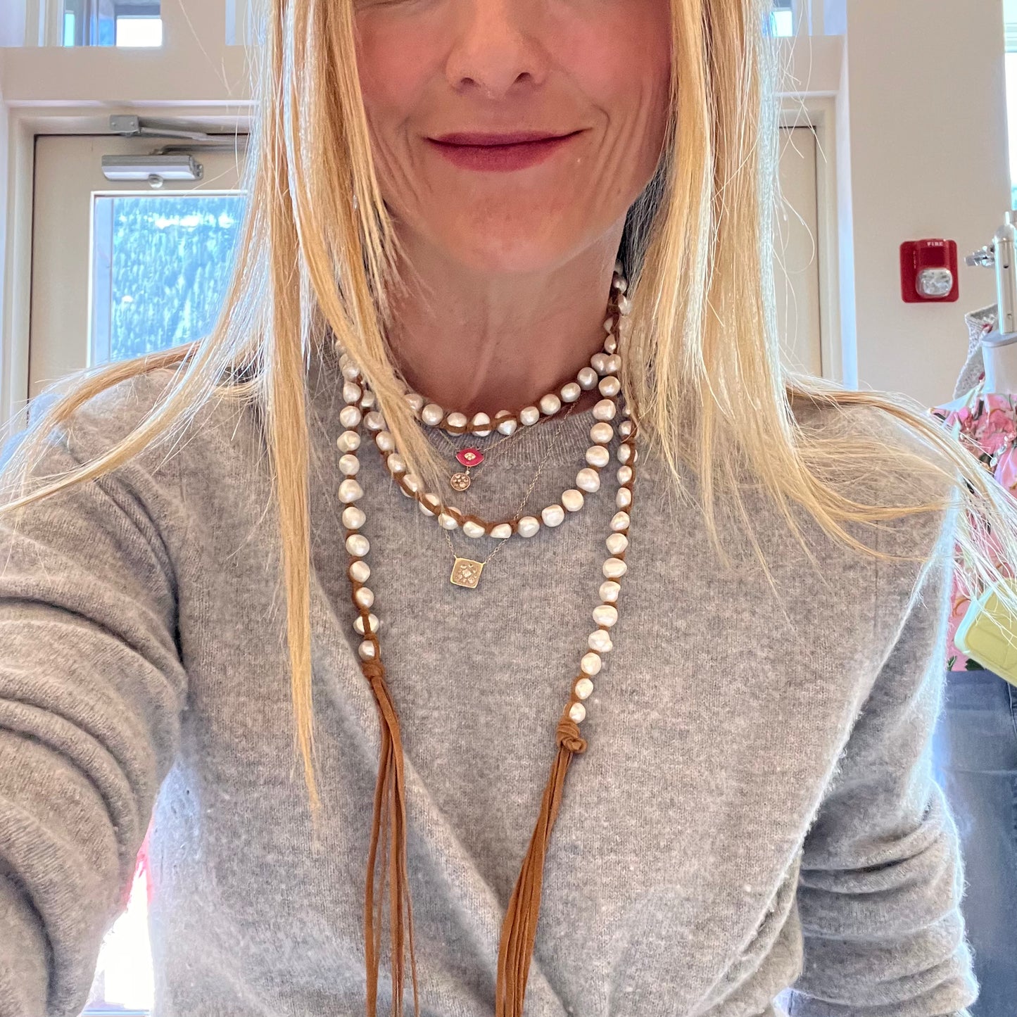 Tess Sm White Pearls XLong