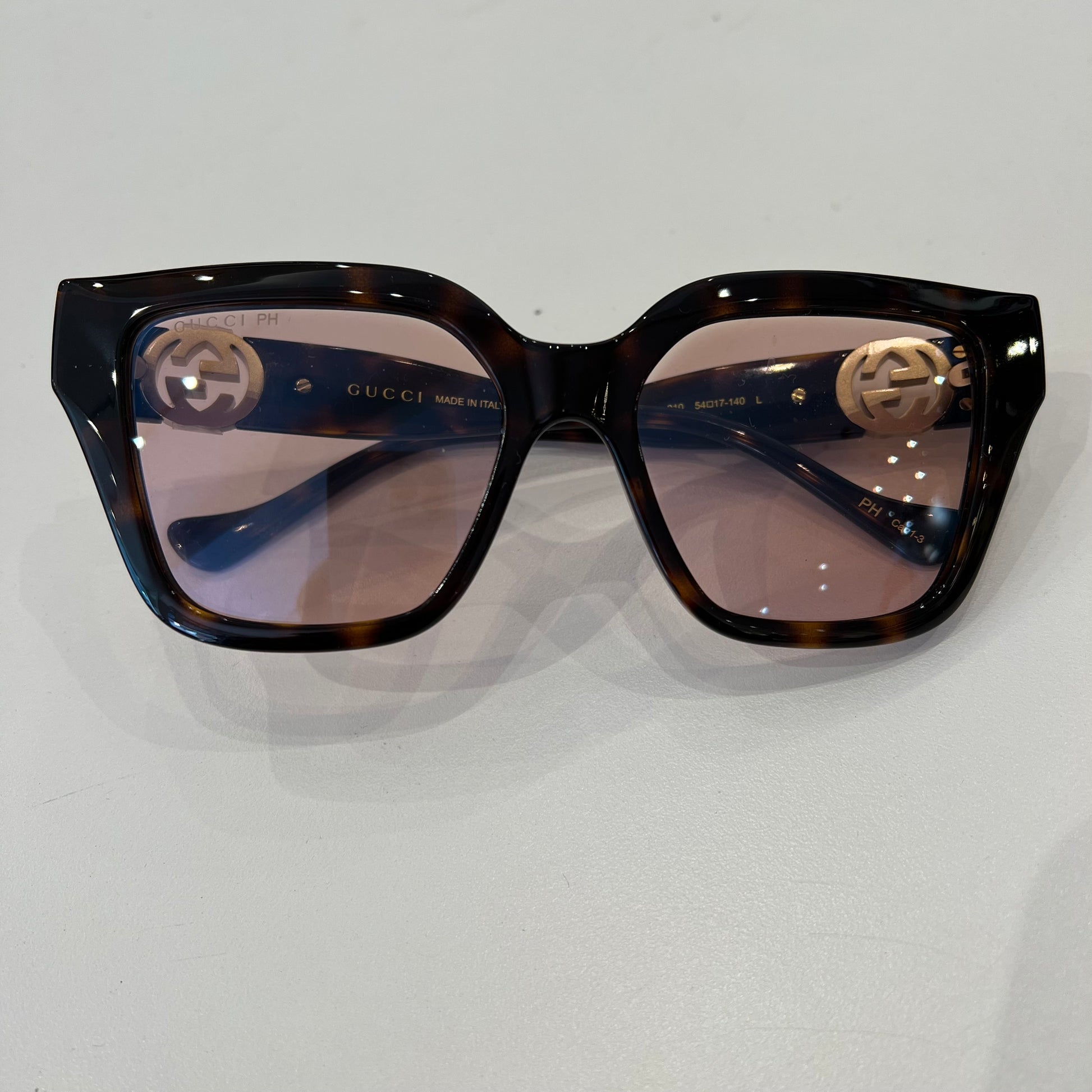 Gucci logo lens sunglasses sales