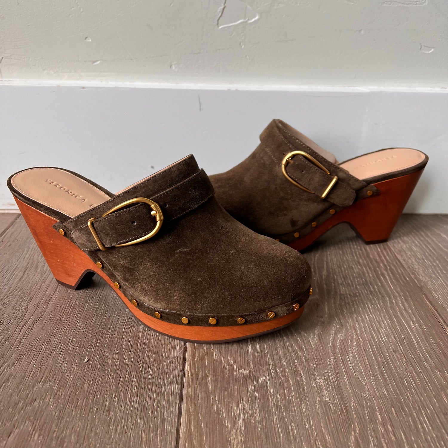 VB Hendrix Suede Clog – Two Skirts