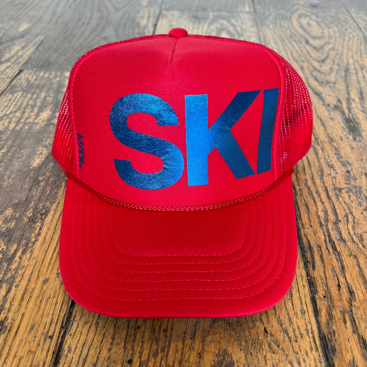 Eskyflavor SKI Trucker Hat