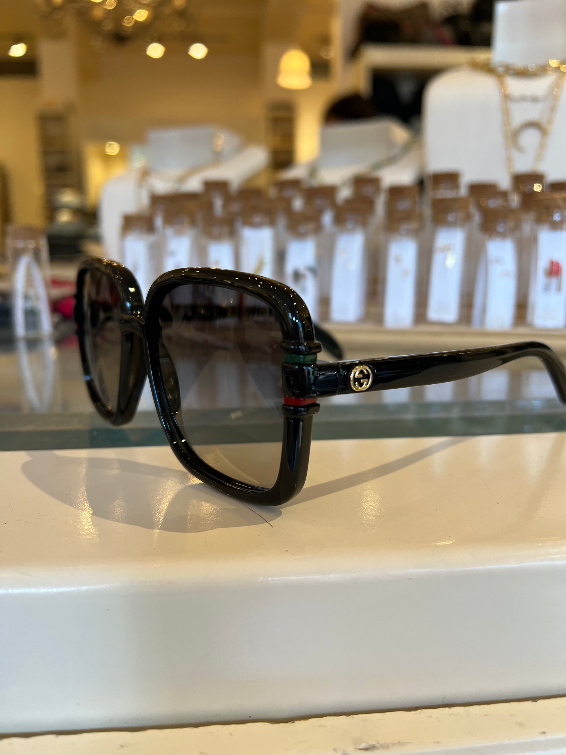Gucci sunglasses top red green stripe